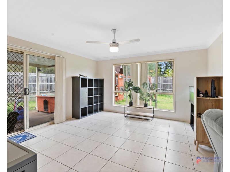 17 Mair Drive, Redbank QLD 4301