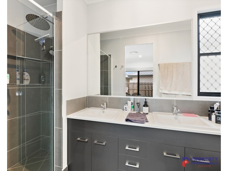 6 Dawn Street, Redbank Plains QLD 4301