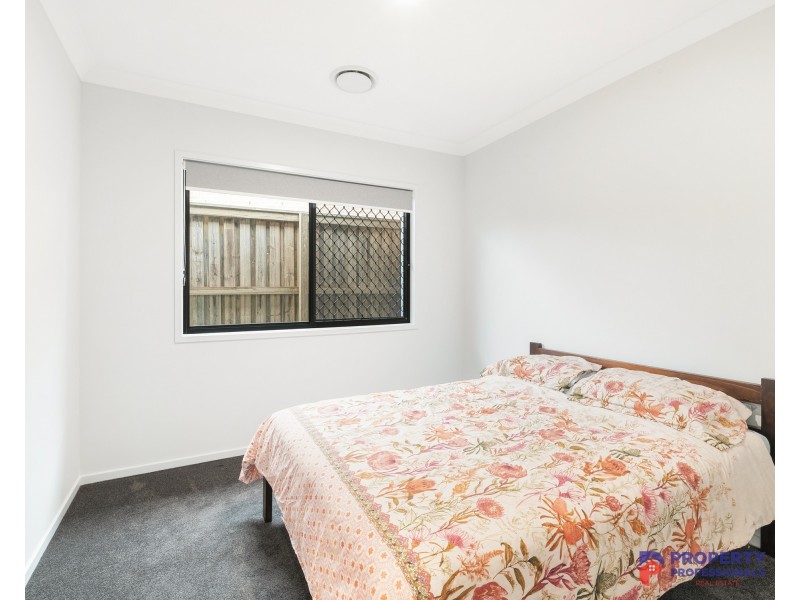 6 Dawn Street, Redbank Plains QLD 4301