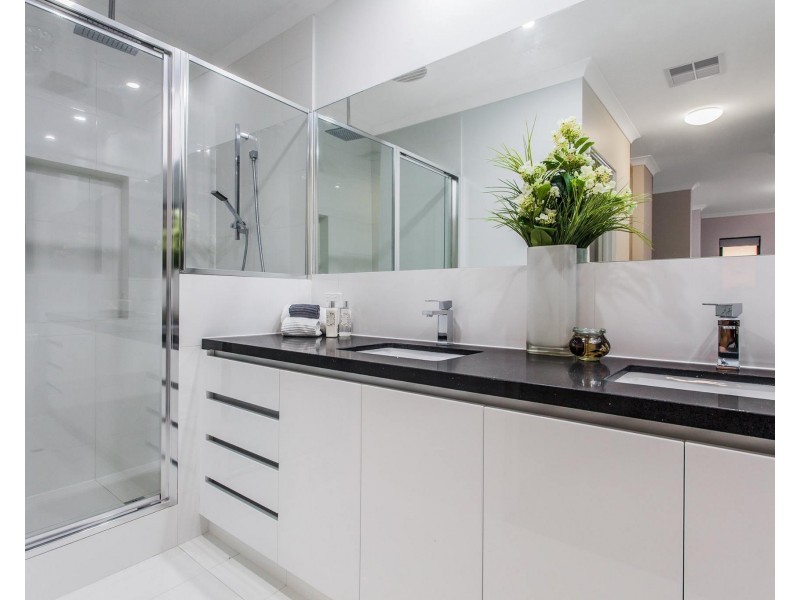 20 Crown Hill, Riverstone NSW 2765