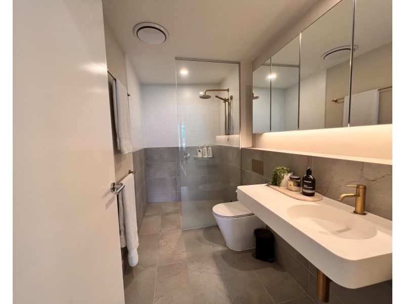 1605/1 Grant Avenue, Hope Island QLD 4212