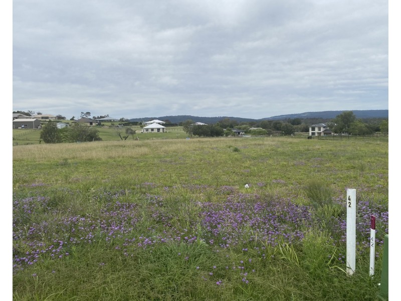 5 Ridgevale Drive, Regency Downs QLD 4341