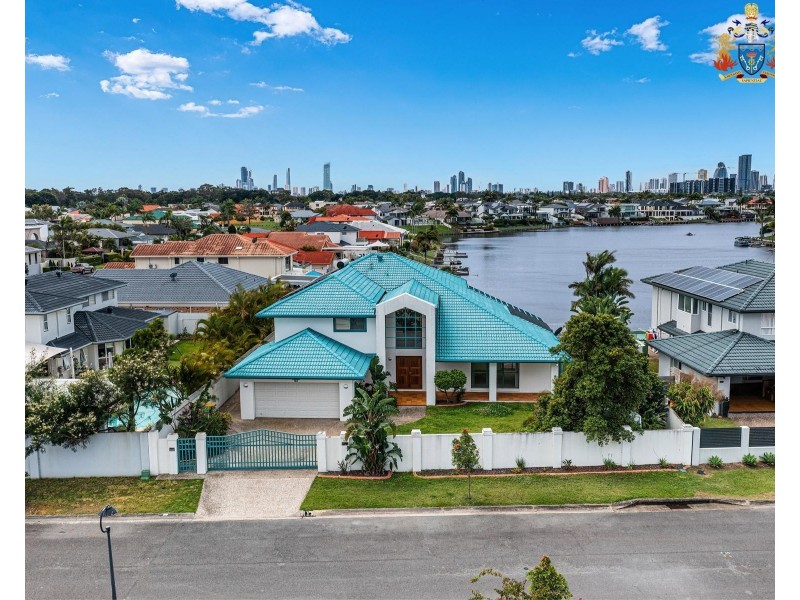 31 Montevideo Drive, Clear Island Waters QLD 4226