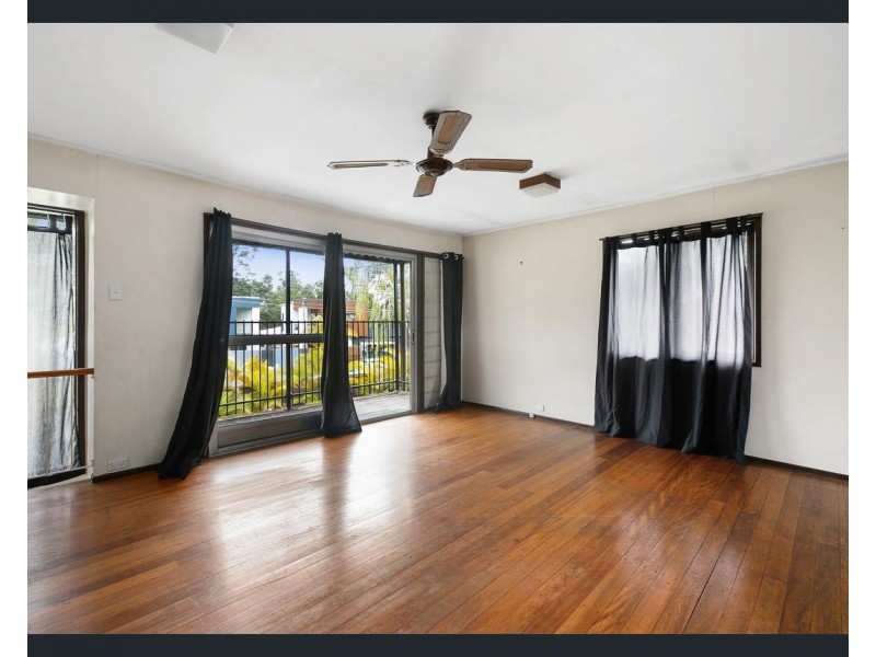 146 Jerrang Street, Indooroopilly QLD 4068