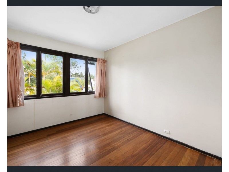 146 Jerrang Street, Indooroopilly QLD 4068