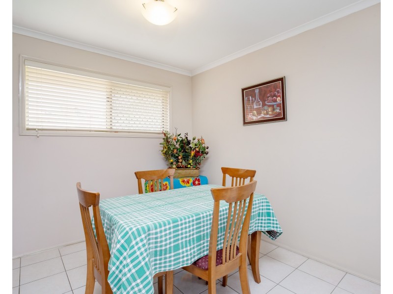 2 Piccadilly Place, Highland Park QLD 4211