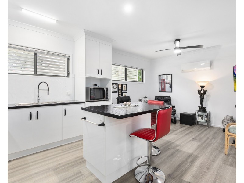 64 Brugh Street, Aldershot QLD 4650