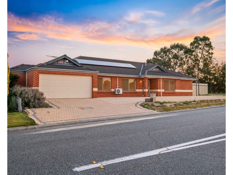 2 Barcombe Way, Leeming WA 6149