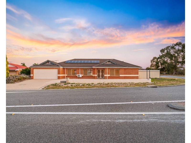 2 Barcombe Way, Leeming WA 6149