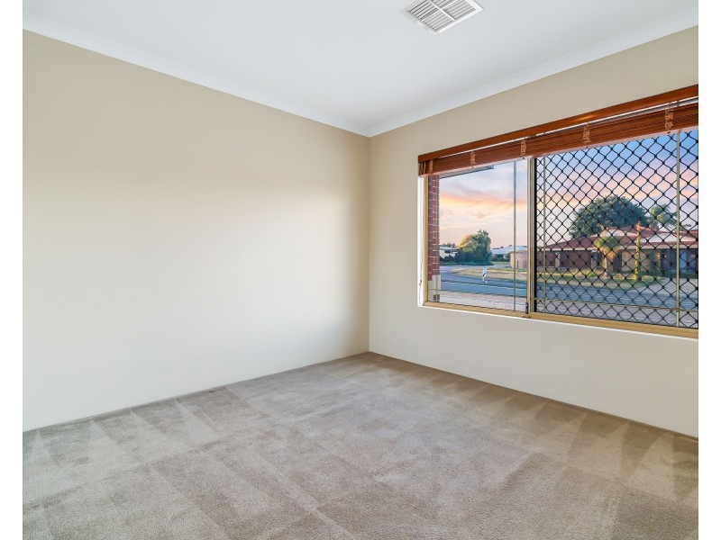 2 Barcombe Way, Leeming WA 6149