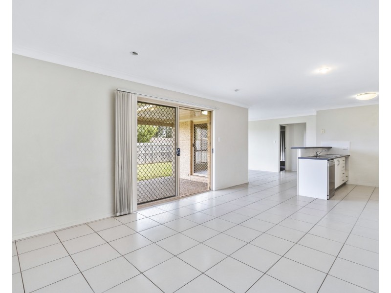 1 Alvine Drive, Eagleby QLD 4207