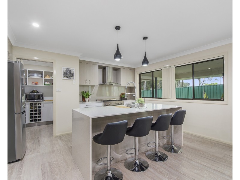 1 Riverbreeze Drive, Wauchope NSW 2446