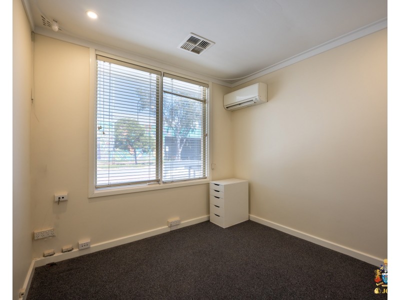 203 Wright Street, Cloverdale WA 6105
