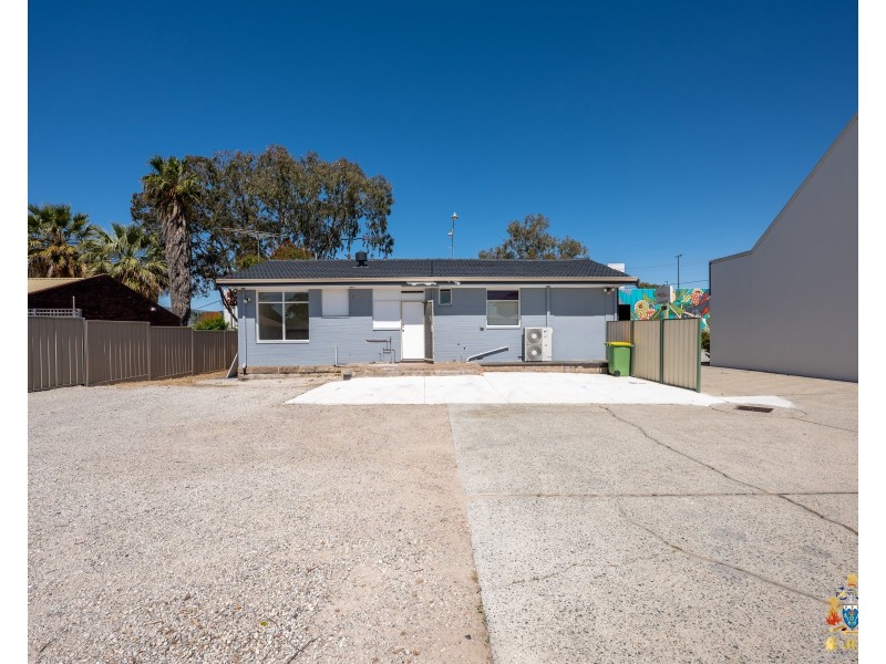 203 Wright Street, Cloverdale WA 6105
