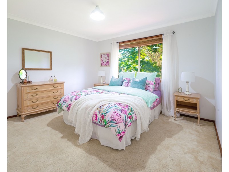 16 Sunny Waters Road, Kincumber NSW 2251