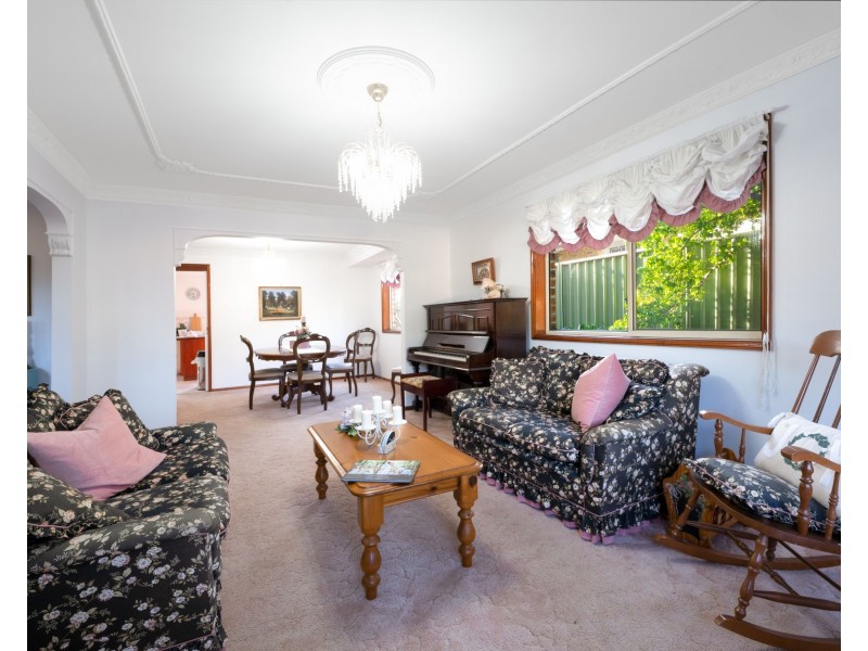 16 Sunny Waters Road, Kincumber NSW 2251