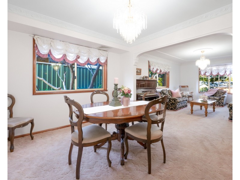 16 Sunny Waters Road, Kincumber NSW 2251