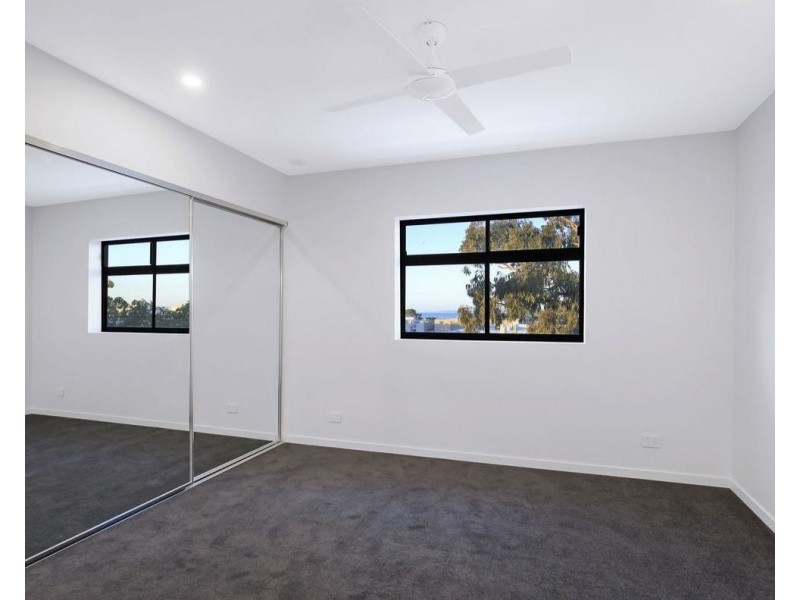 701/9 Violet Street, Redcliffe QLD 4020