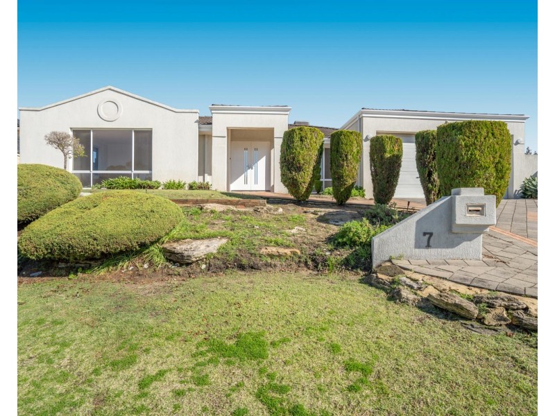 7 Trailridge Turn, Leeming WA 6149