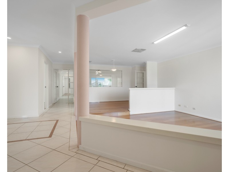 7 Trailridge Turn, Leeming WA 6149