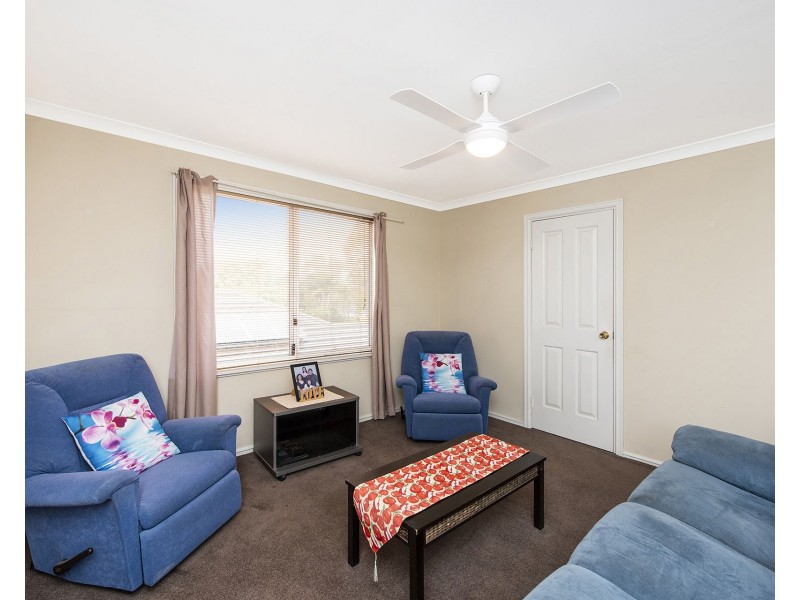 6 Sheffield Green, Greenfields WA 6210