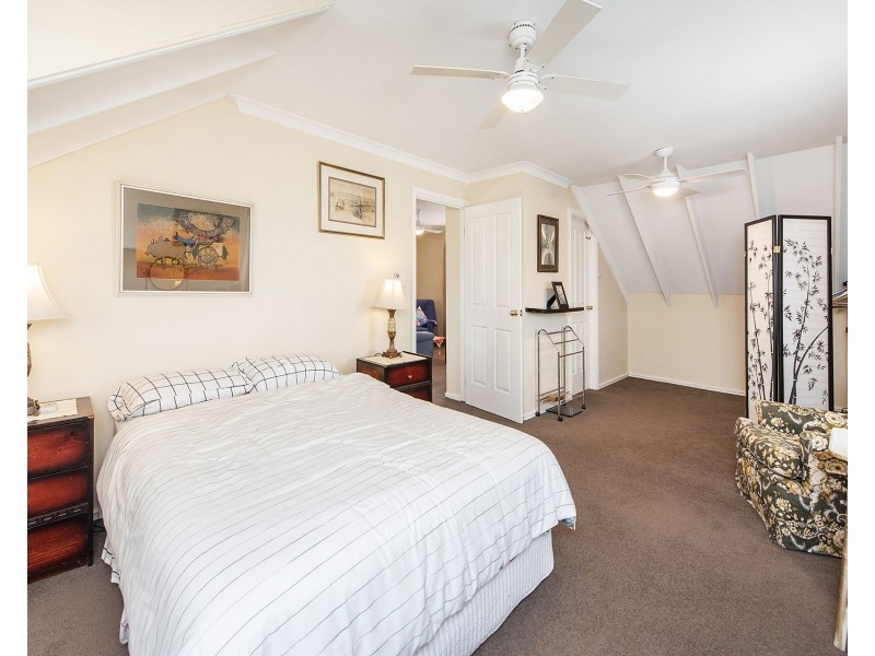 6 Sheffield Green, Greenfields WA 6210