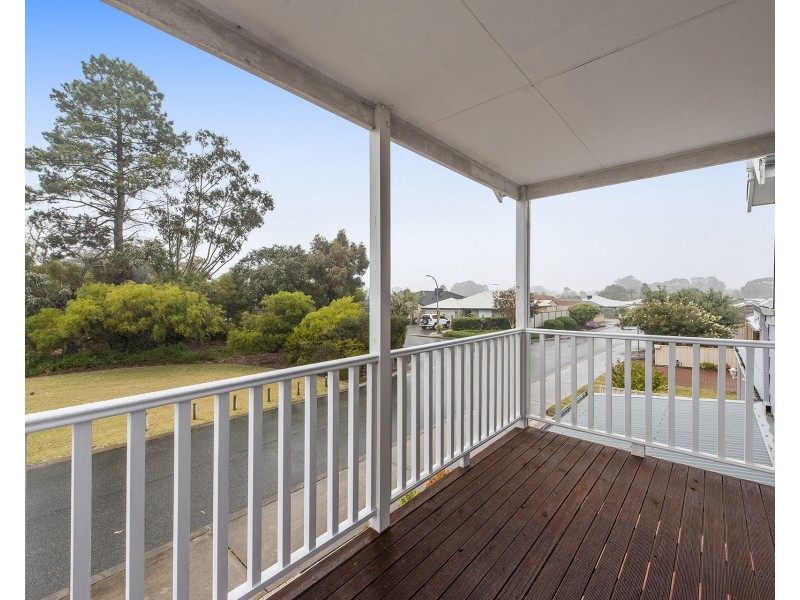 6 Sheffield Green, Greenfields WA 6210