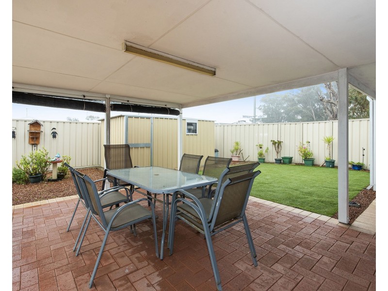 6 Sheffield Green, Greenfields WA 6210