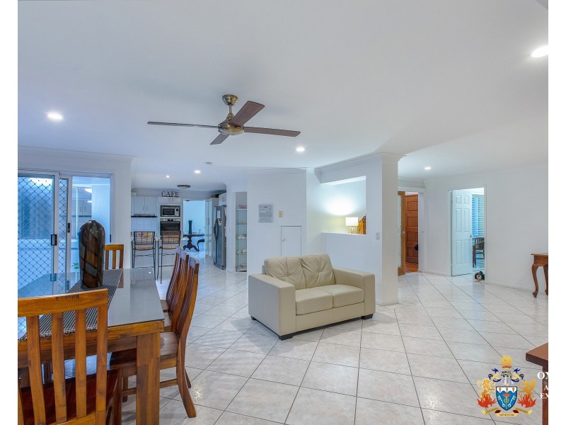 36-38 Buckingham Way, Elanora QLD 4221