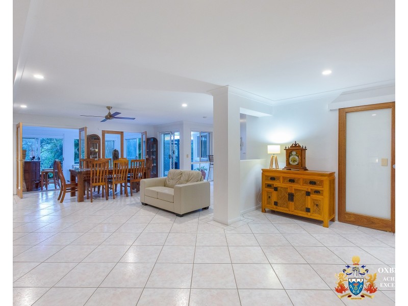 36-38 Buckingham Way, Elanora QLD 4221