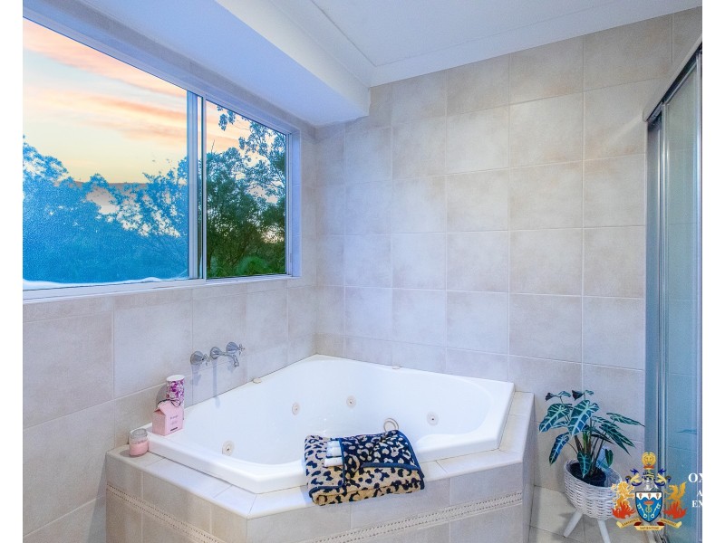 36-38 Buckingham Way, Elanora QLD 4221