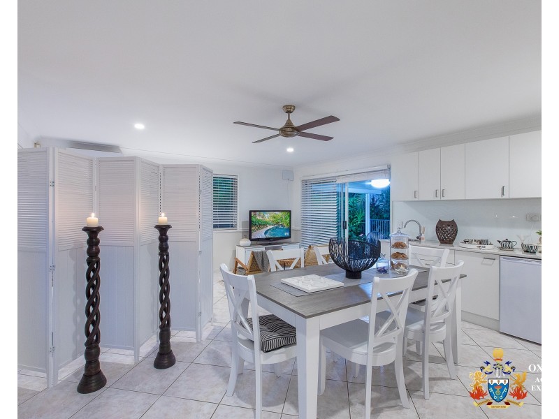 36-38 Buckingham Way, Elanora QLD 4221