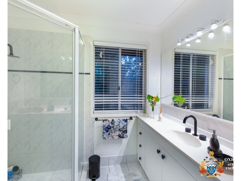 36-38 Buckingham Way, Elanora QLD 4221