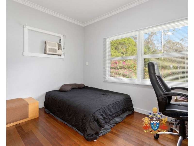 25 Sydney Street, Brassall QLD 4305