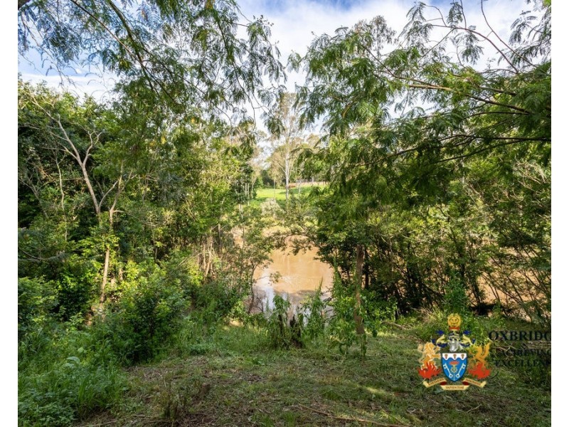 25 Sydney Street, Brassall QLD 4305