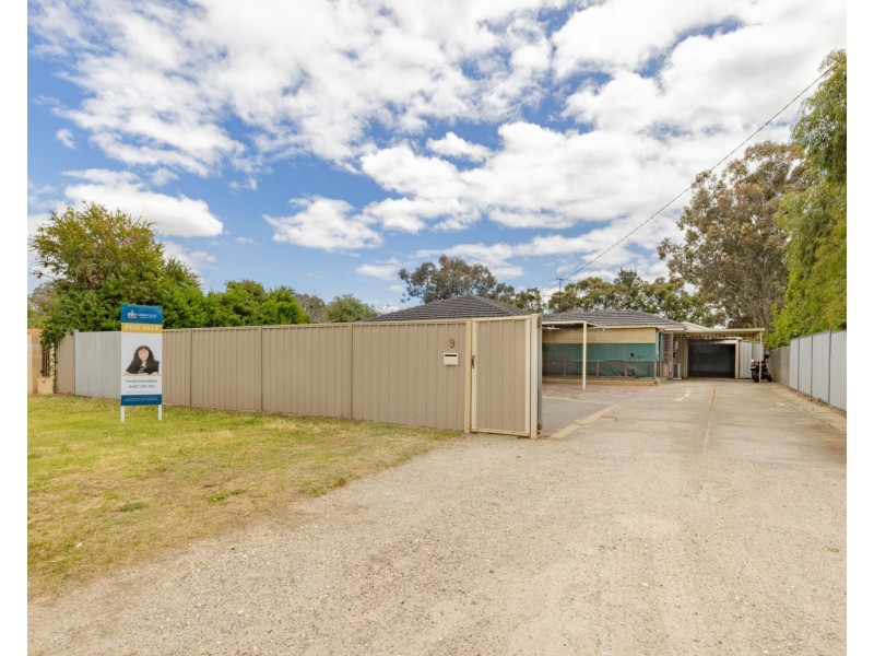 9 Kiama Road, Armadale WA 6112