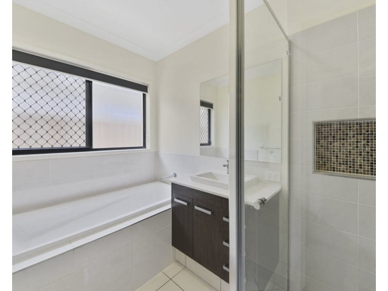 11 Beverley Court, Griffin QLD 4503