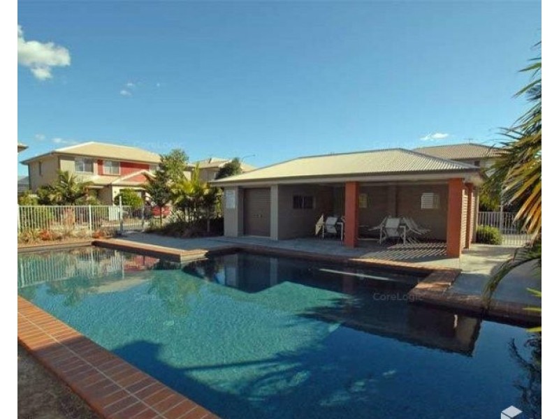 2/6-32 University Drive, Meadowbrook QLD 4131