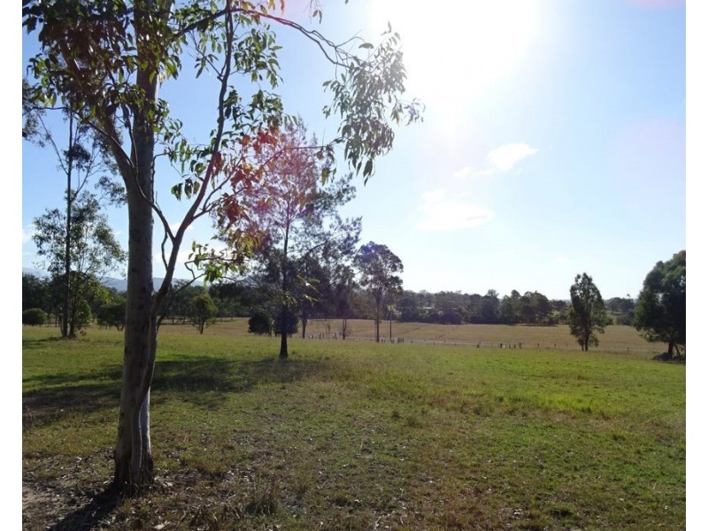 2 Sawmill Road, Aratula QLD 4309