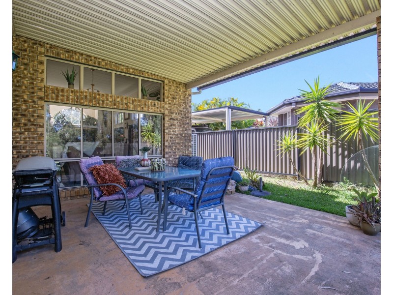 1 Cootharaba Drive, Helensvale QLD 4212