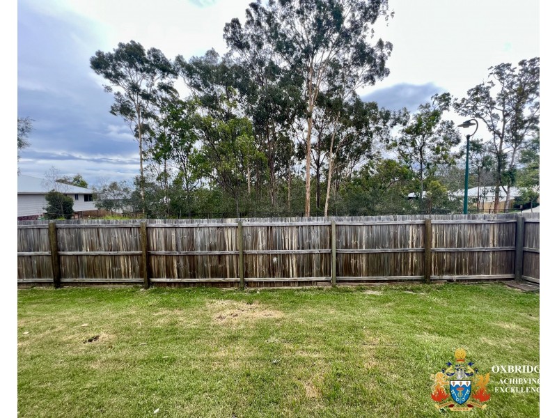 8 Conifer Avenue, Brassall QLD 4305