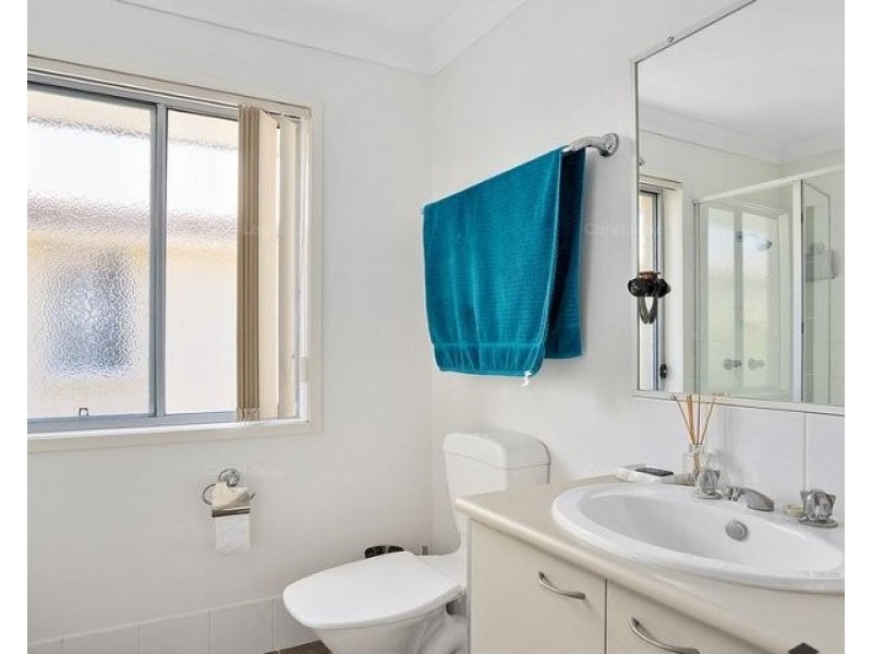 2/6-32 University Drive, Meadowbrook QLD 4131