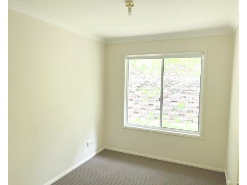 27 Leighton Drive, Edens Landing QLD 4207