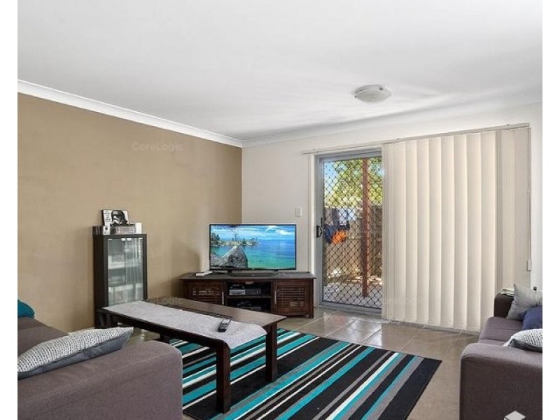 2/6-32 University Drive, Meadowbrook QLD 4131