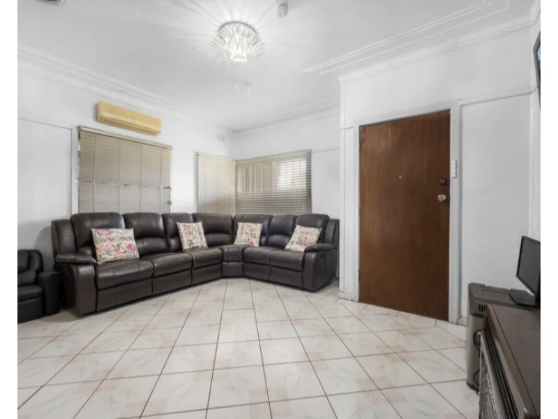Fairfield East NSW 2165