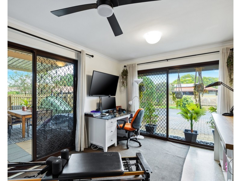 9/10 Melody Court, Warana QLD 4575