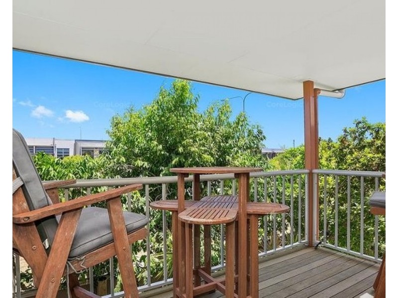 2/6-32 University Drive, Meadowbrook QLD 4131