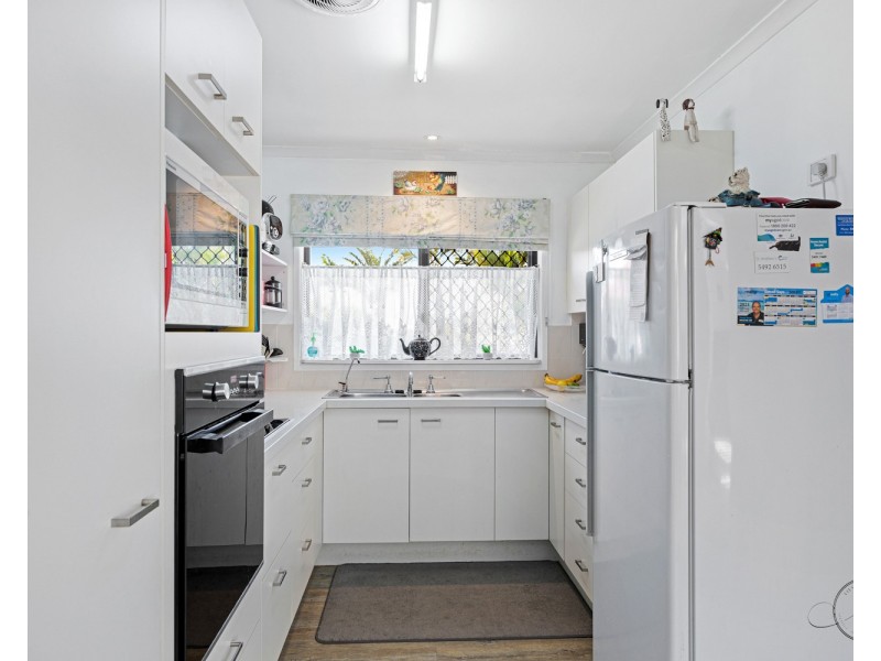 142/2 Melody Court, Warana QLD 4575