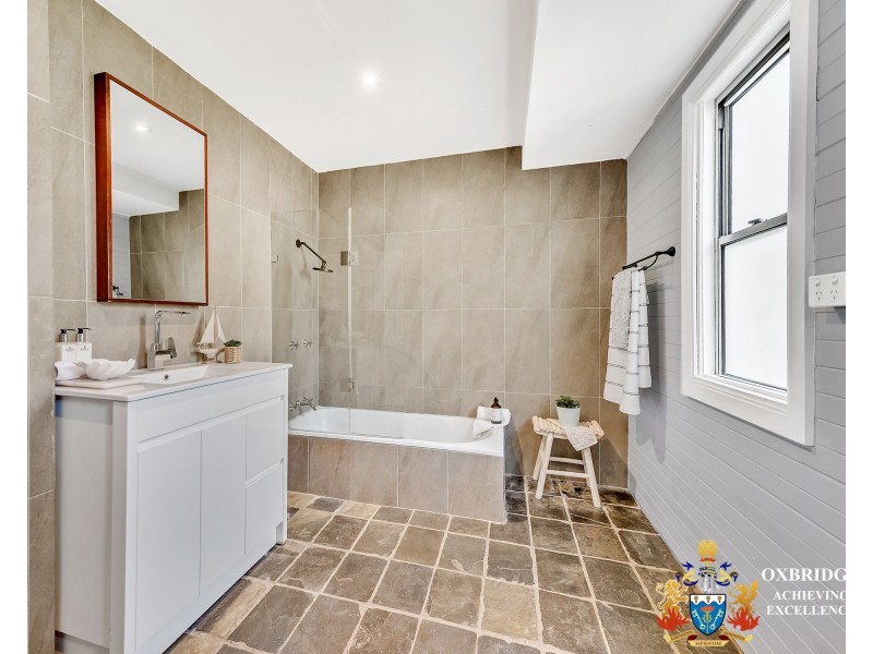 4 Birdwood Street, North Ipswich QLD 4305