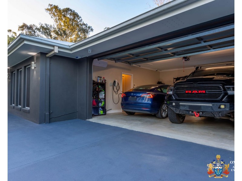 11 Conlan Court, Augustine Heights QLD 4300